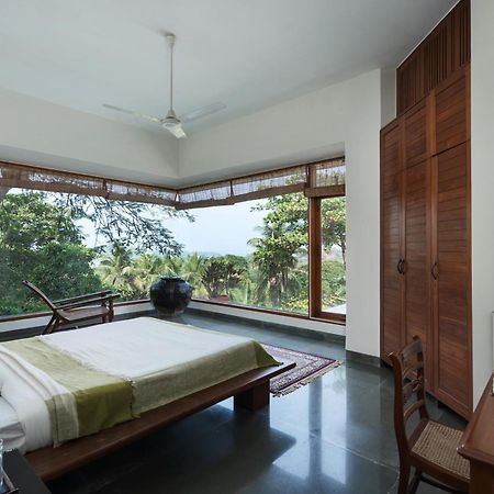 Saffronstays Pride Rock Mandve Luaran gambar