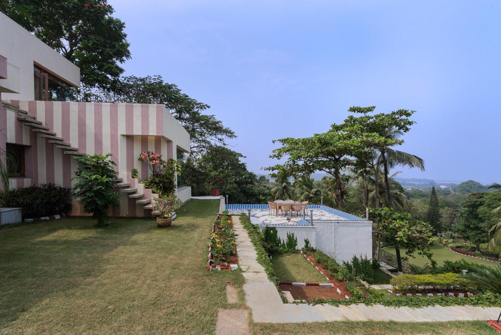 Saffronstays Pride Rock Mandve Luaran gambar