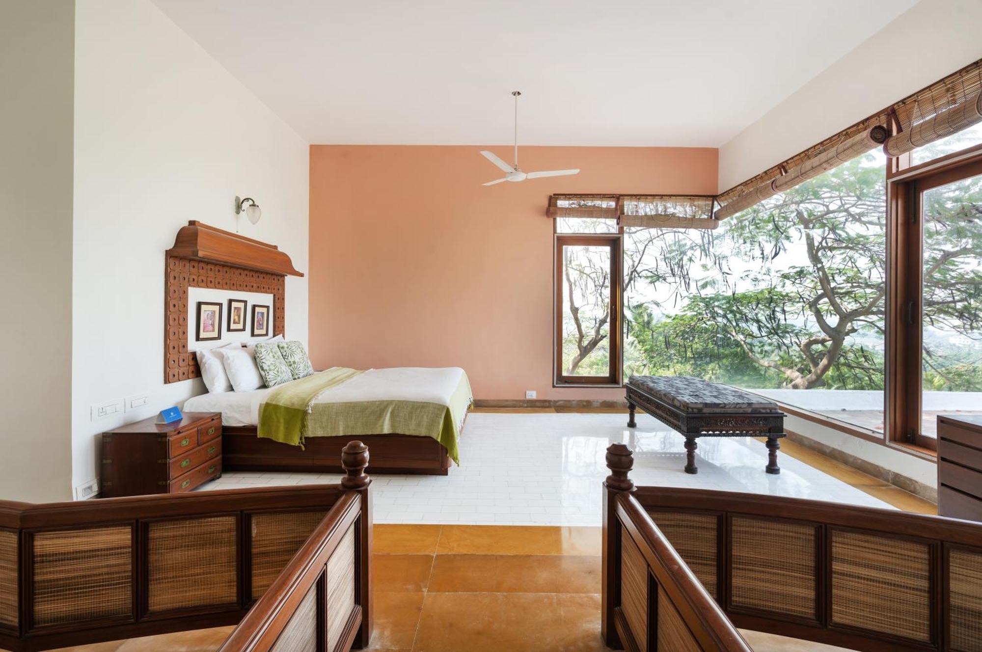 Saffronstays Pride Rock Mandve Luaran gambar
